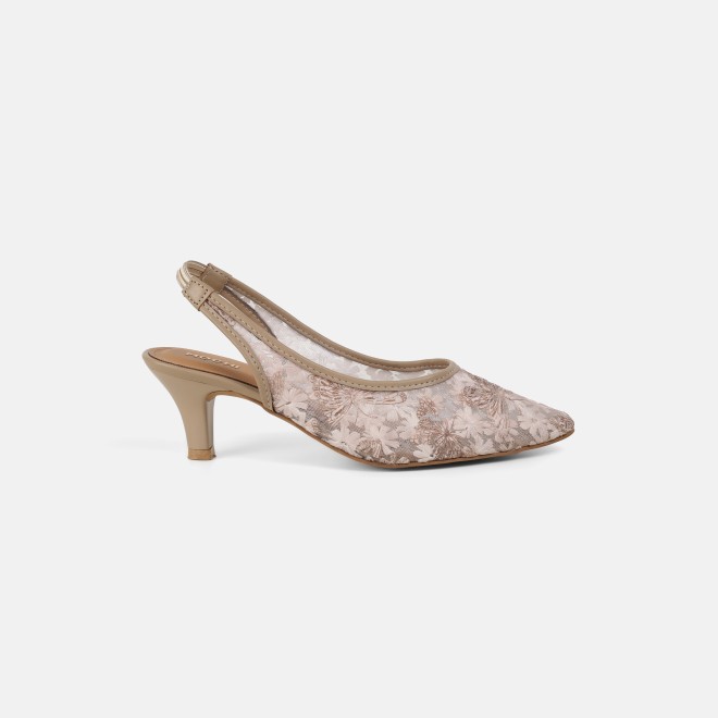 Mochi Women Beige Casual Sandals (SKU: 31-438-20-40)