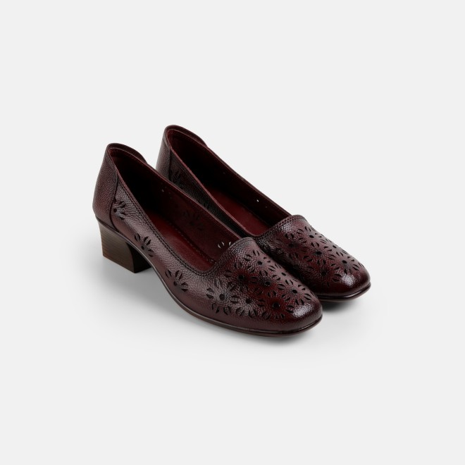 Mochi Women Maroon Formal Pumps (SKU: 31-753-44-37)