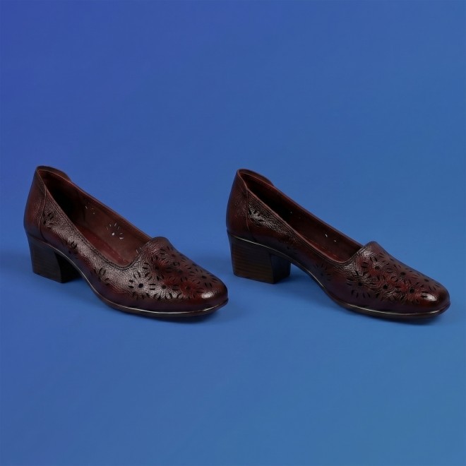 Mochi Women Maroon Formal Pumps