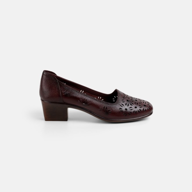 Mochi Women Maroon Formal Pumps (SKU: 31-753-44-37)