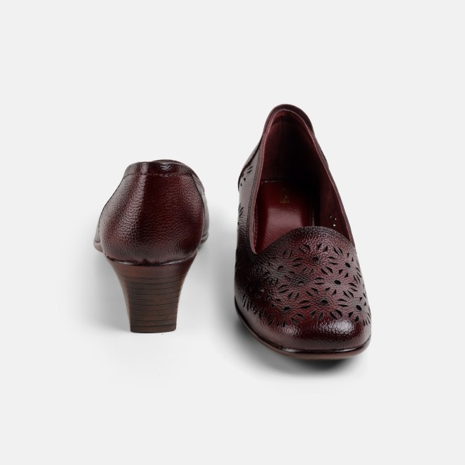 Mochi Women Maroon Formal Pumps (SKU: 31-753-44-37)