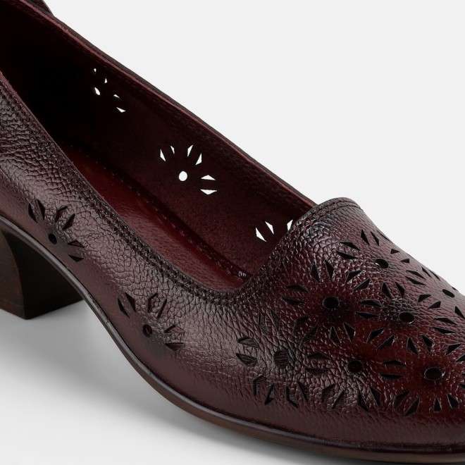 Mochi Women Maroon Formal Pumps (SKU: 31-753-44-37)