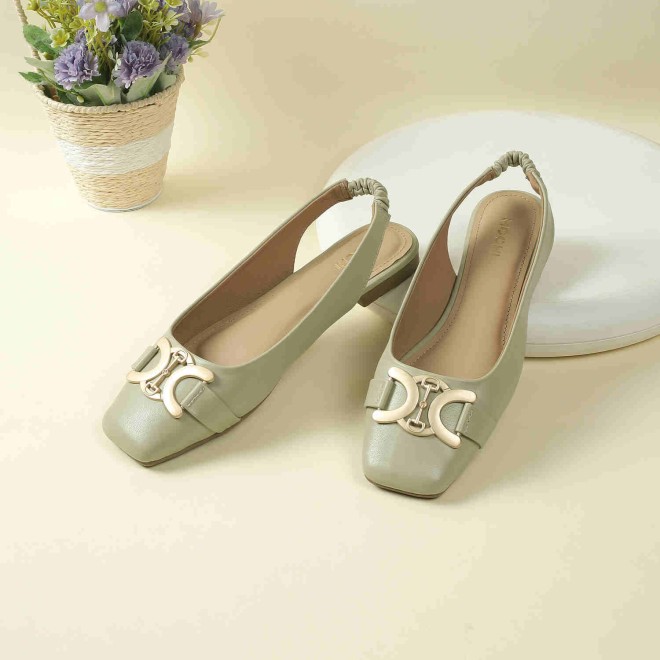 Mochi Women Green Casual Clogs (SKU: 31-765-21-36)