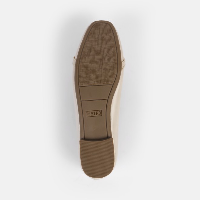 Mochi Women Off-white Casual Ballerinas (SKU: 31-774-66-36)