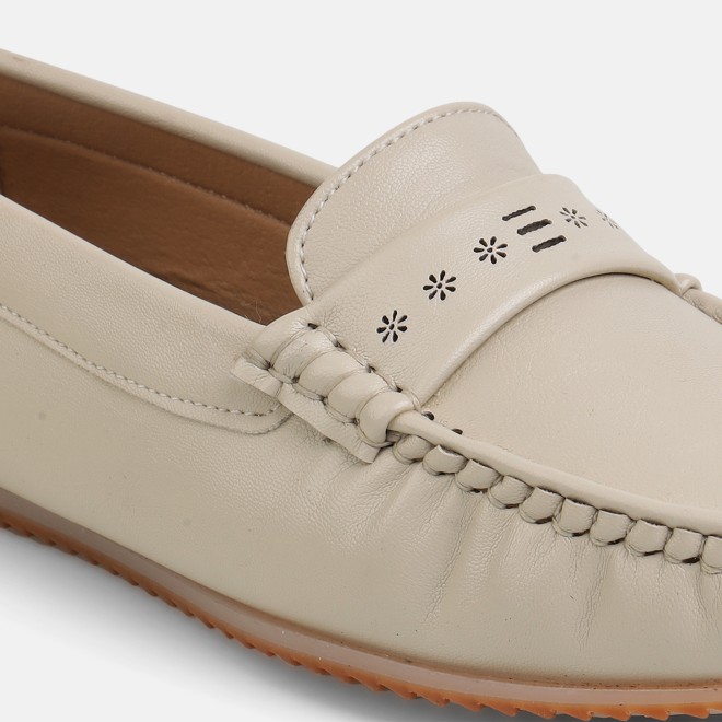 Mochi Women Light-beige Casual Loafers (SKU: 31-800934-84-36)