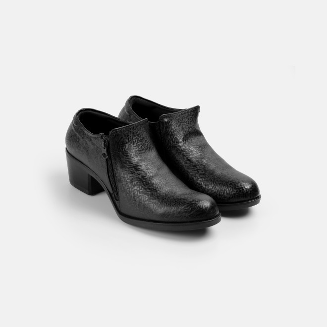 Mochi Women Black Formal Pumps (SKU: 31-850-11-35)