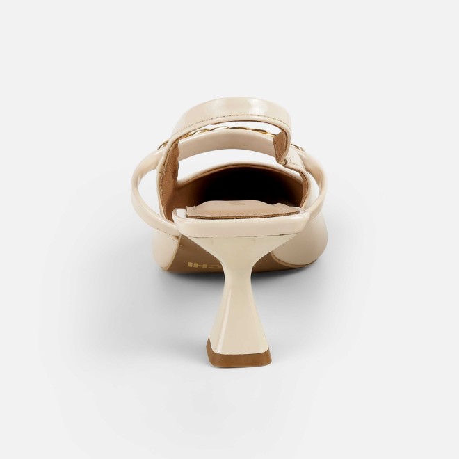 Mochi Women Beige Formal Sandals (SKU: 31-876-20-40)