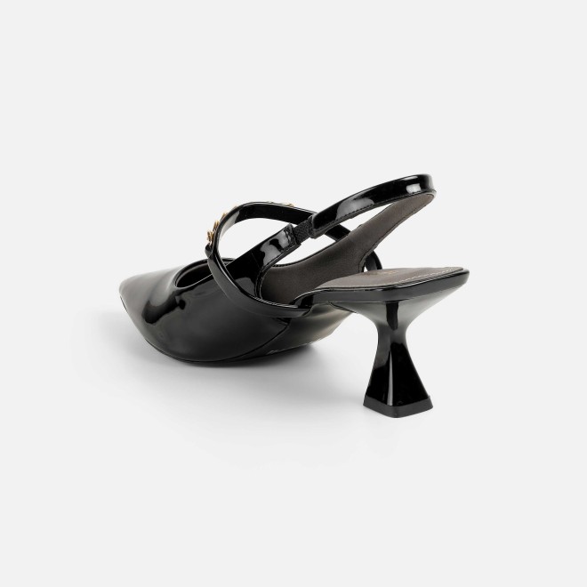 Mochi Women Black Formal Sandals (SKU: 31-876-11-37)