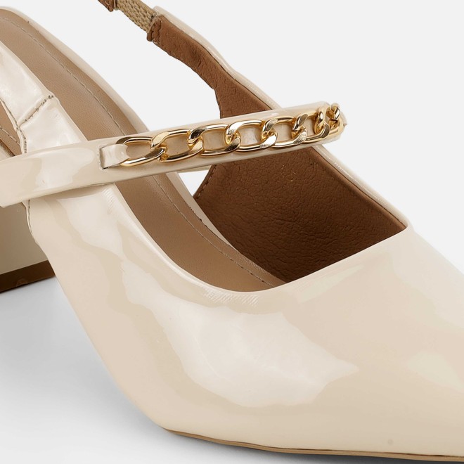Mochi Women Beige Formal Sandals (SKU: 31-876-20-40)
