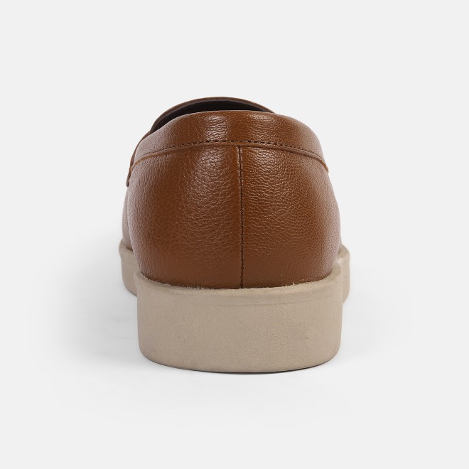 Mochi Women Tan Casual Loafers (SKU: 31-882-23-36)