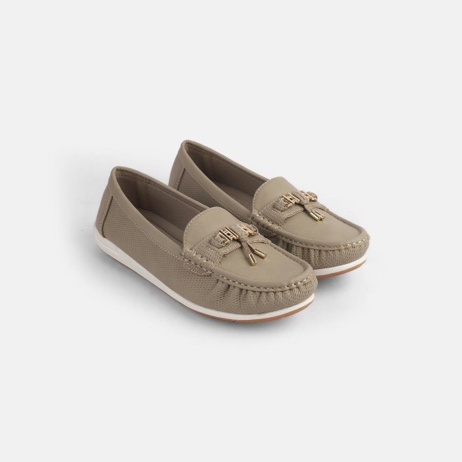 Mochi Women Beige Casual Loafers (SKU: 31-900851-20-36)