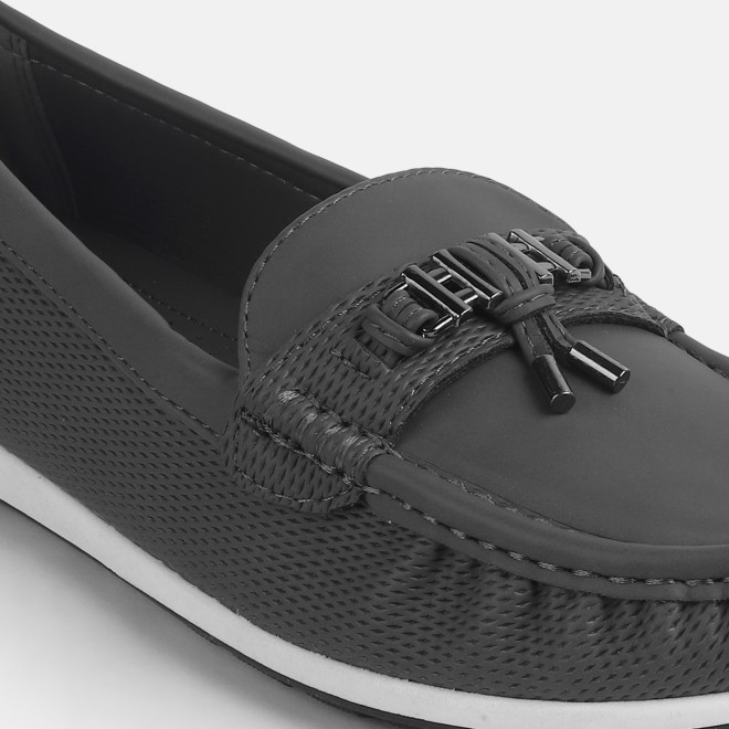 Mochi Women Grey Casual Loafers (SKU: 31-900851-14-36)