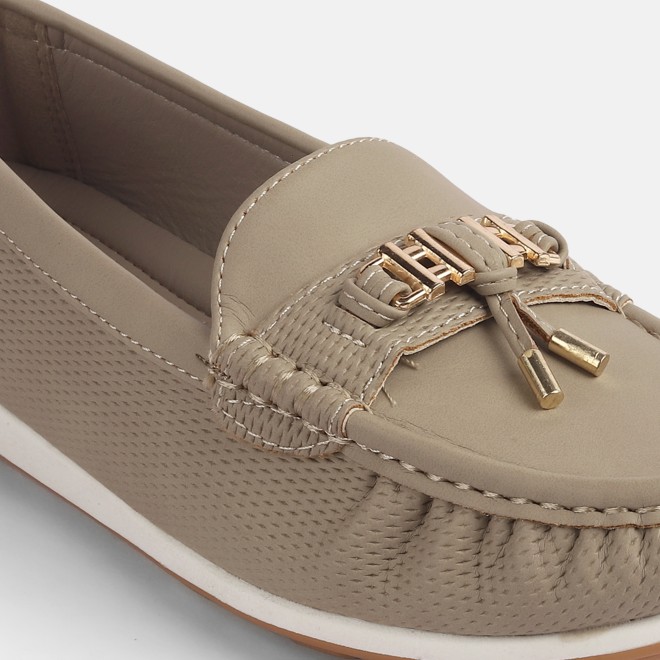 Mochi Women Beige Casual Loafers (SKU: 31-900851-20-36)
