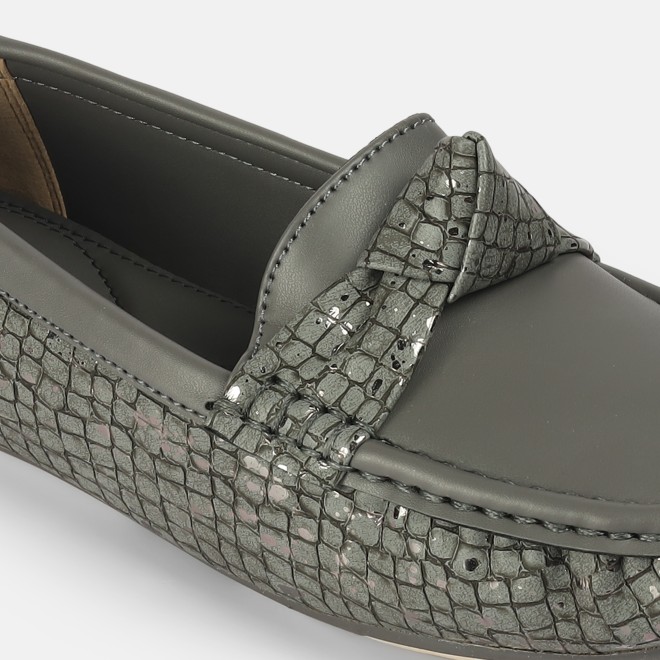 Mochi Women Grey Casual Loafers (SKU: 31-907-14-36)