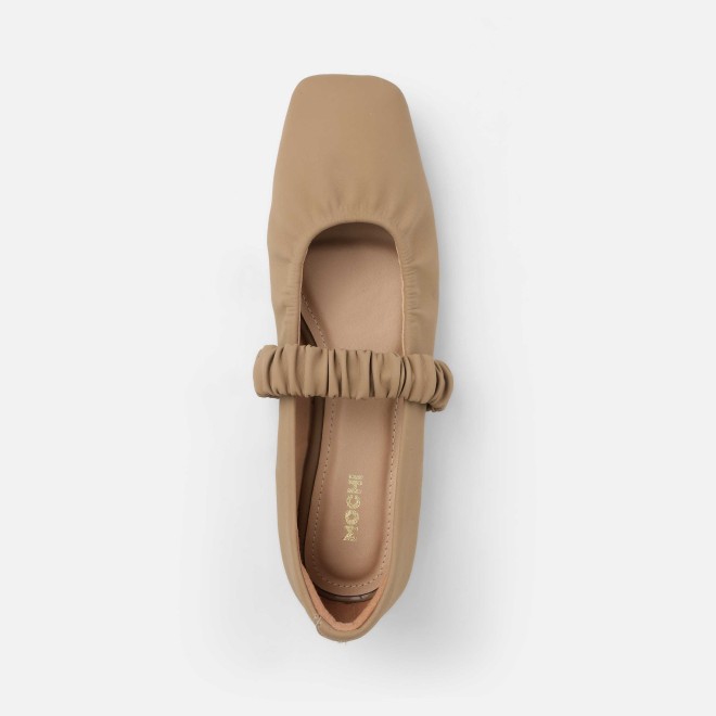 Mochi Women Beige Casual Ballerinas (SKU: 31-939-20-36)