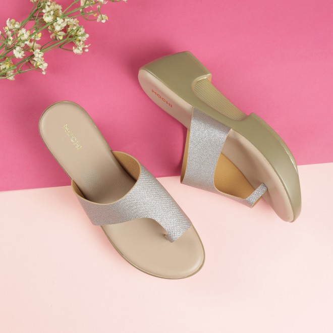 Mochi Women Peach Casual Slip Ons