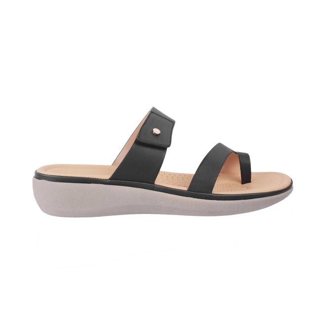 Mochi Women Black Casual Slip Ons (SKU: 32-1386-11-36)