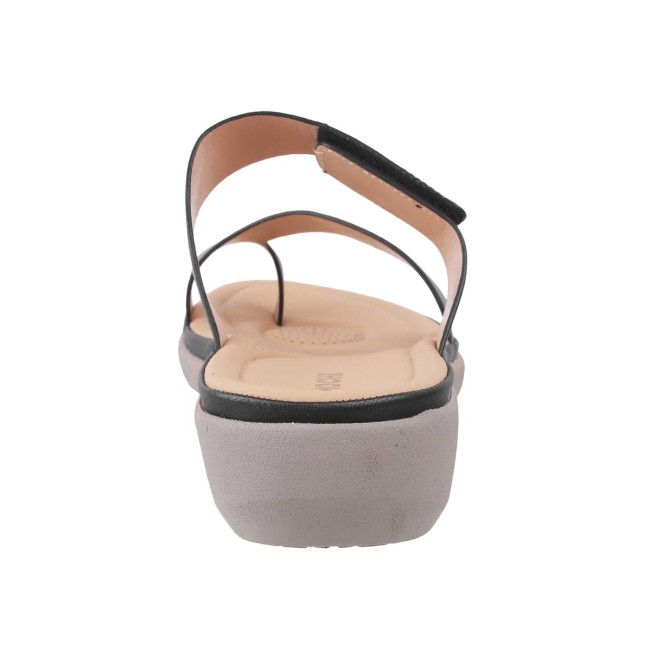 Mochi Women Black Casual Slip Ons (SKU: 32-1386-11-36)