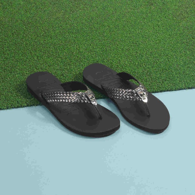 Mochi Women Gun-metal Casual Slippers
