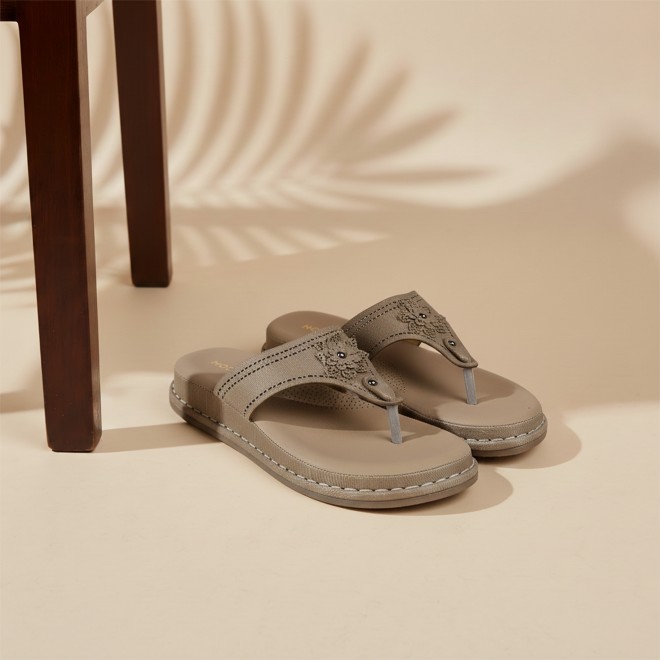 Mochi Women Beige Casual Slippers