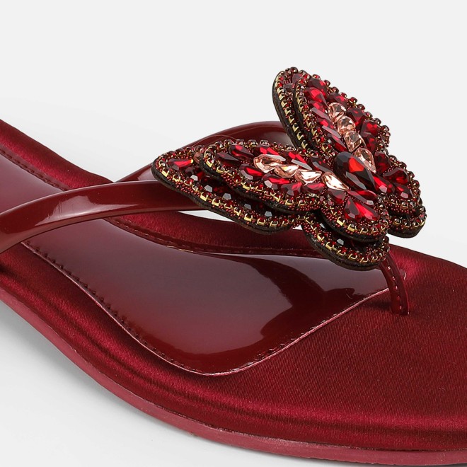Mochi Women Maroon Casual Slippers (SKU: 32-1506-44-38)