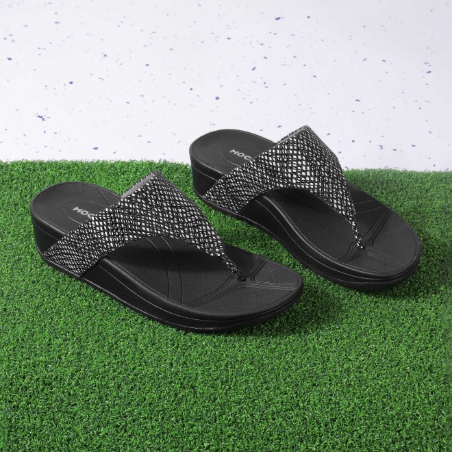 Mochi Women Grey Casual Slippers