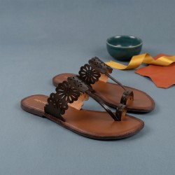 Mochi Women Rose-gold Ethnic Slip Ons