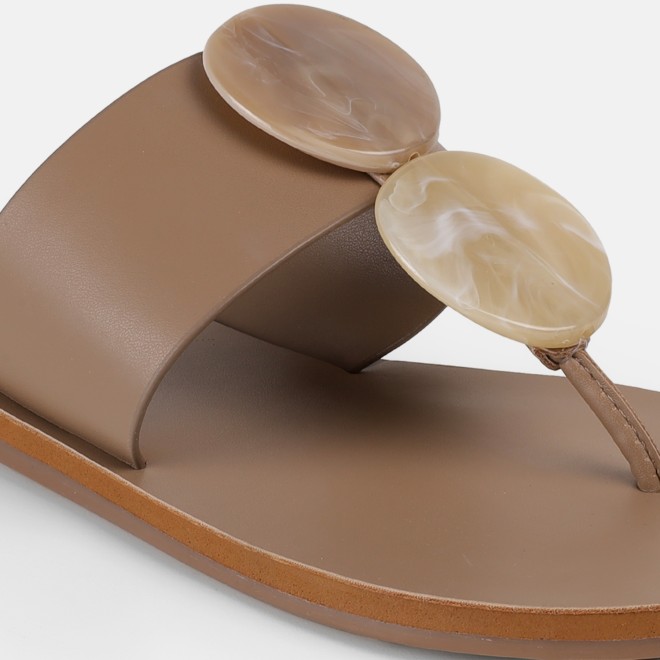 Mochi Women Beige Casual Slippers (SKU: 32-1576-20-36)