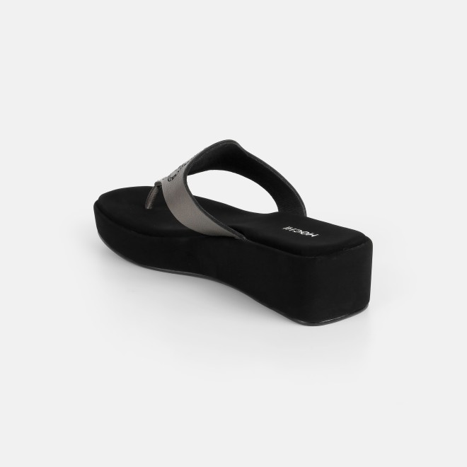 Mochi Women Black Casual Slip Ons (SKU: 32-1582-11-36)
