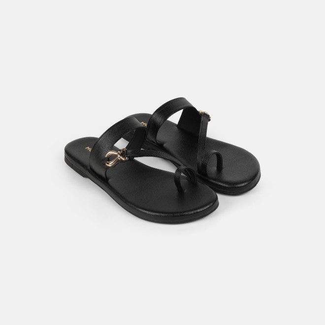 Mochi Women Black Casual Slip Ons (SKU: 32-1682-11-36)