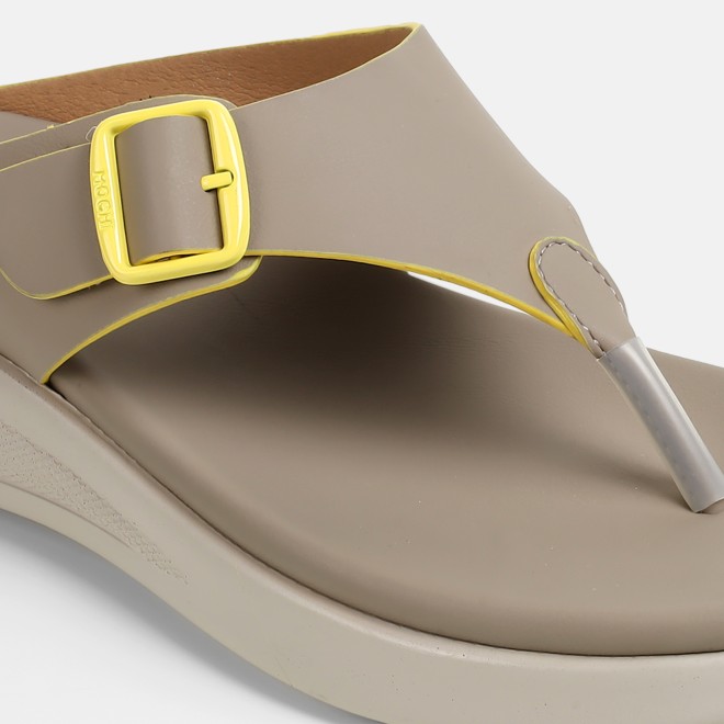 Mochi Women Beige Casual Slippers (SKU: 32-1685-20-36)