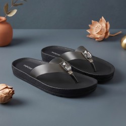 Mochi Women Grey Casual Slippers