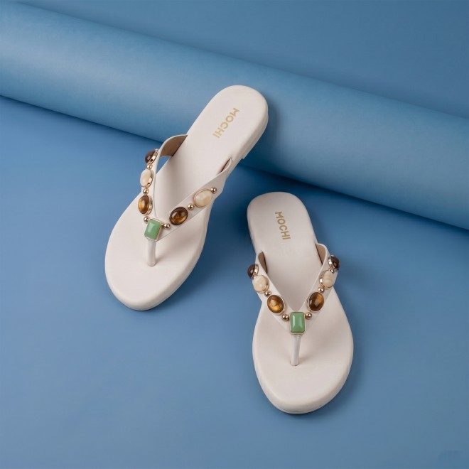 Mochi Women Off-white Casual Slippers