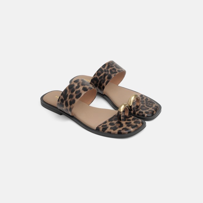 Mochi Women Beige Casual Slippers (SKU: 32-1892-20-36)