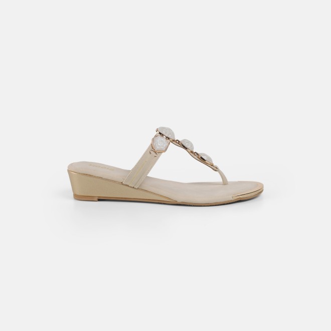 Mochi Women Beige Casual Slippers (SKU: 32-789-20-36)
