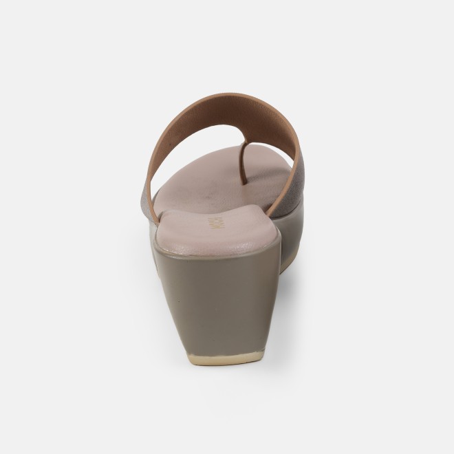 Mochi Women Peach Casual Slip Ons (SKU: 32-801277-80-36)