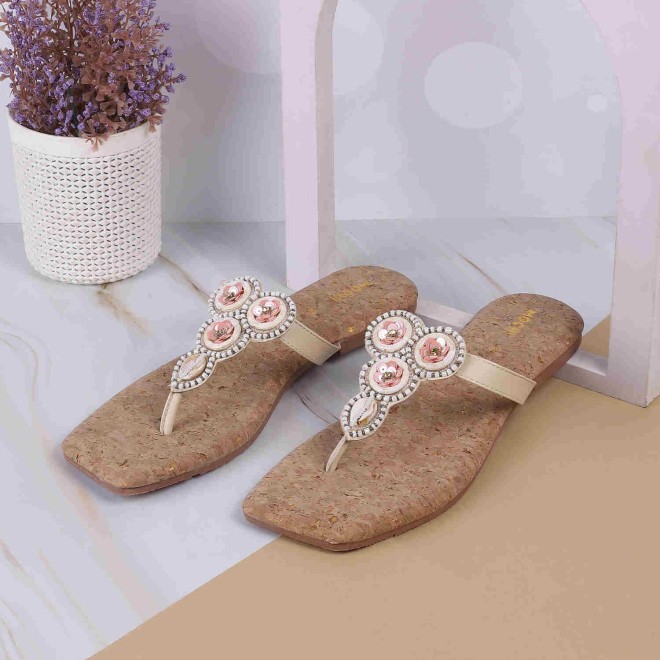 Mochi Women Beige Casual Slippers (SKU: 32-954-20-37)