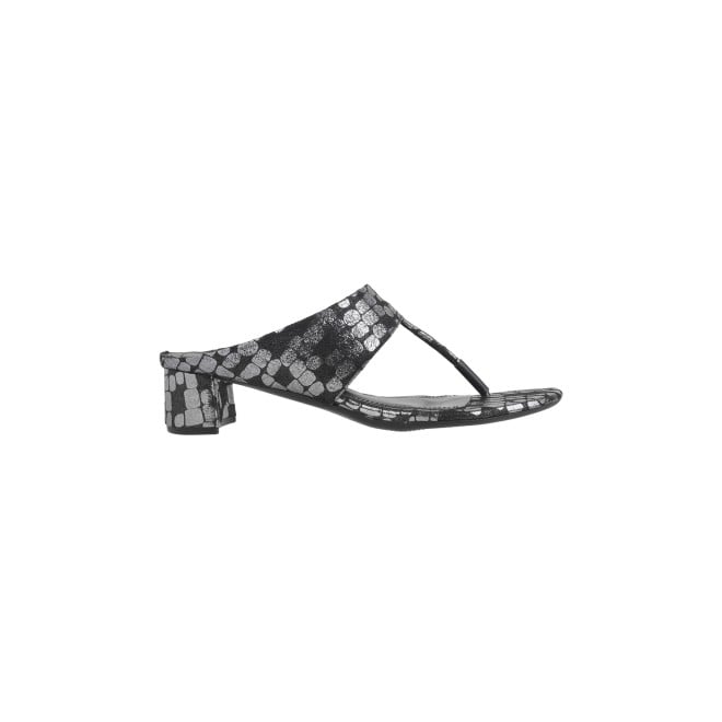 Mochi Women Black Casual Slip Ons (SKU: 32-986-11-38)