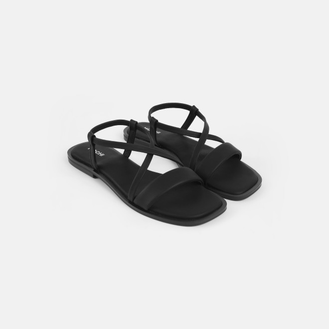 Mochi Women Black Casual Sandals (SKU: 33-1234-11-36)