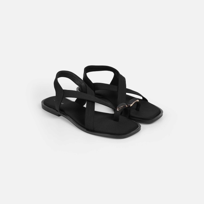 Mochi Women Black Casual Sandals (SKU: 33-1256-11-36)