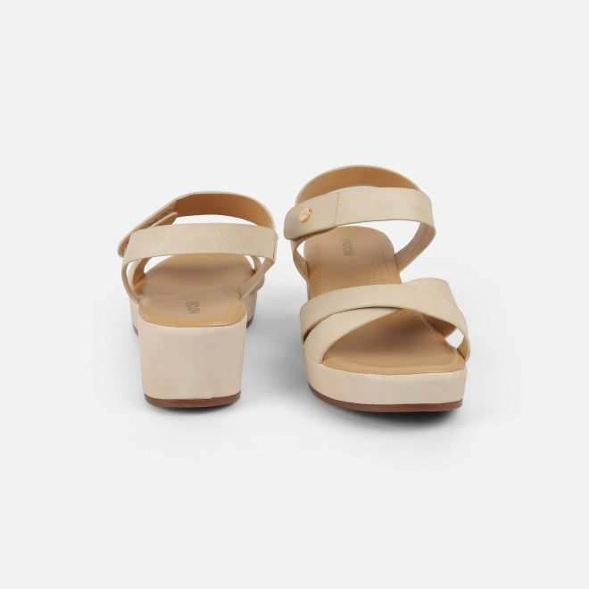 Mochi Women Beige Casual Comfort (SKU: 33-1294-20-36)