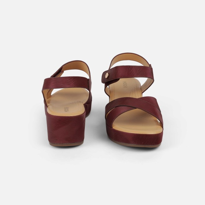 Mochi Women Maroon Casual Comfort (SKU: 33-1294-44-36)