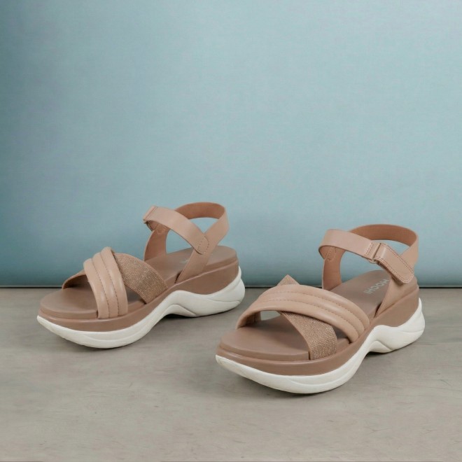 Mochi Women Tan Casual Sandals