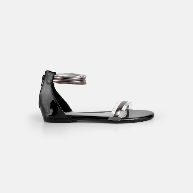 Mochi Women Black Casual Sandals (SKU: 33-1445-11-36)
