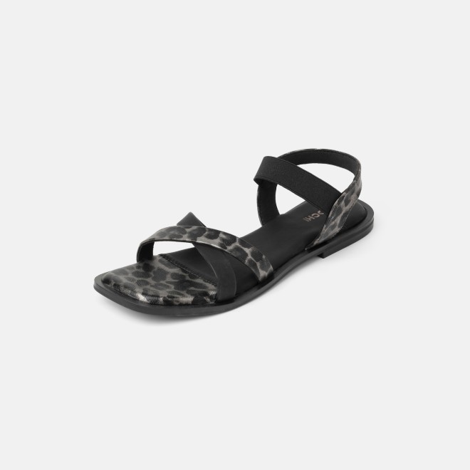 Mochi Women Black Casual Sandals (SKU: 33-1564-11-36)