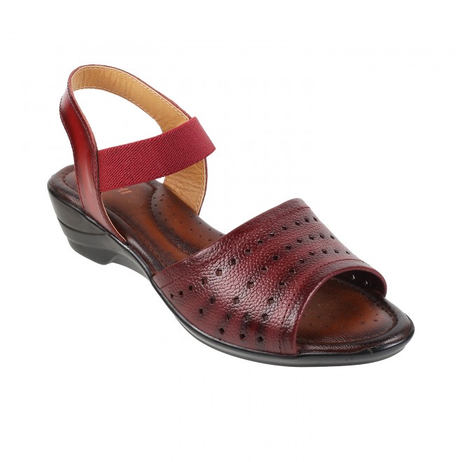Mochi Women Maroon Casual Sandals (SKU: 33-439-44-36)