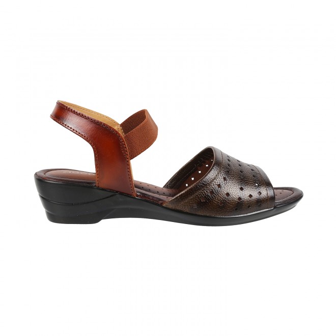 Mochi Women Antique-Gold Casual Sandals (SKU: 33-439-28-36)