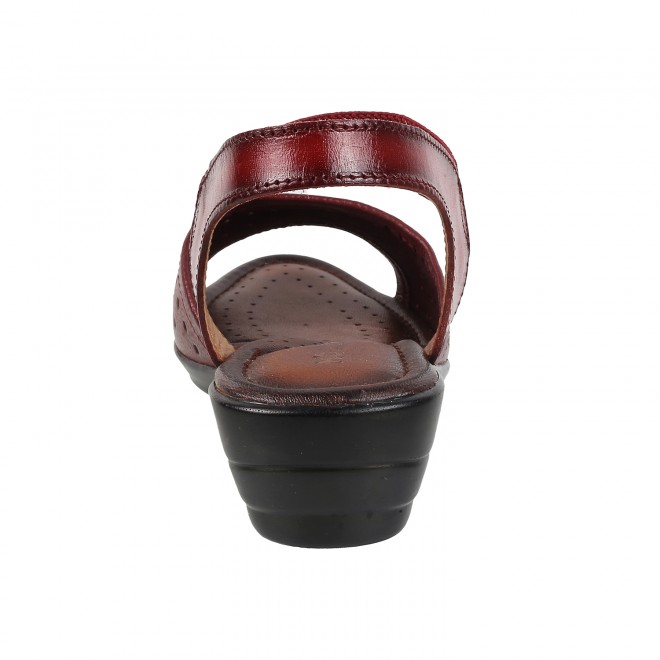 Mochi Women Maroon Casual Sandals (SKU: 33-439-44-36)