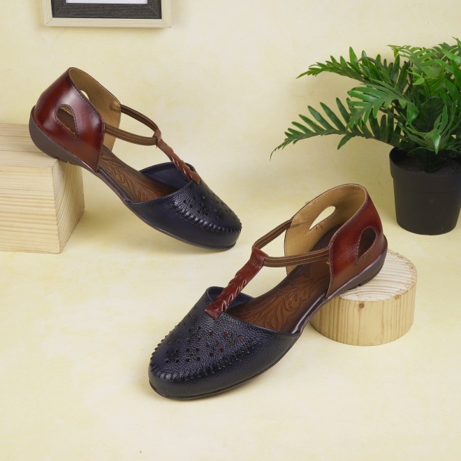 Mochi Women Blue Casual Sandals