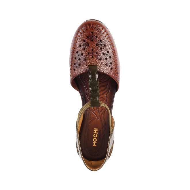 Mochi Women Tan Casual Sandals (SKU: 33-795-23-37)